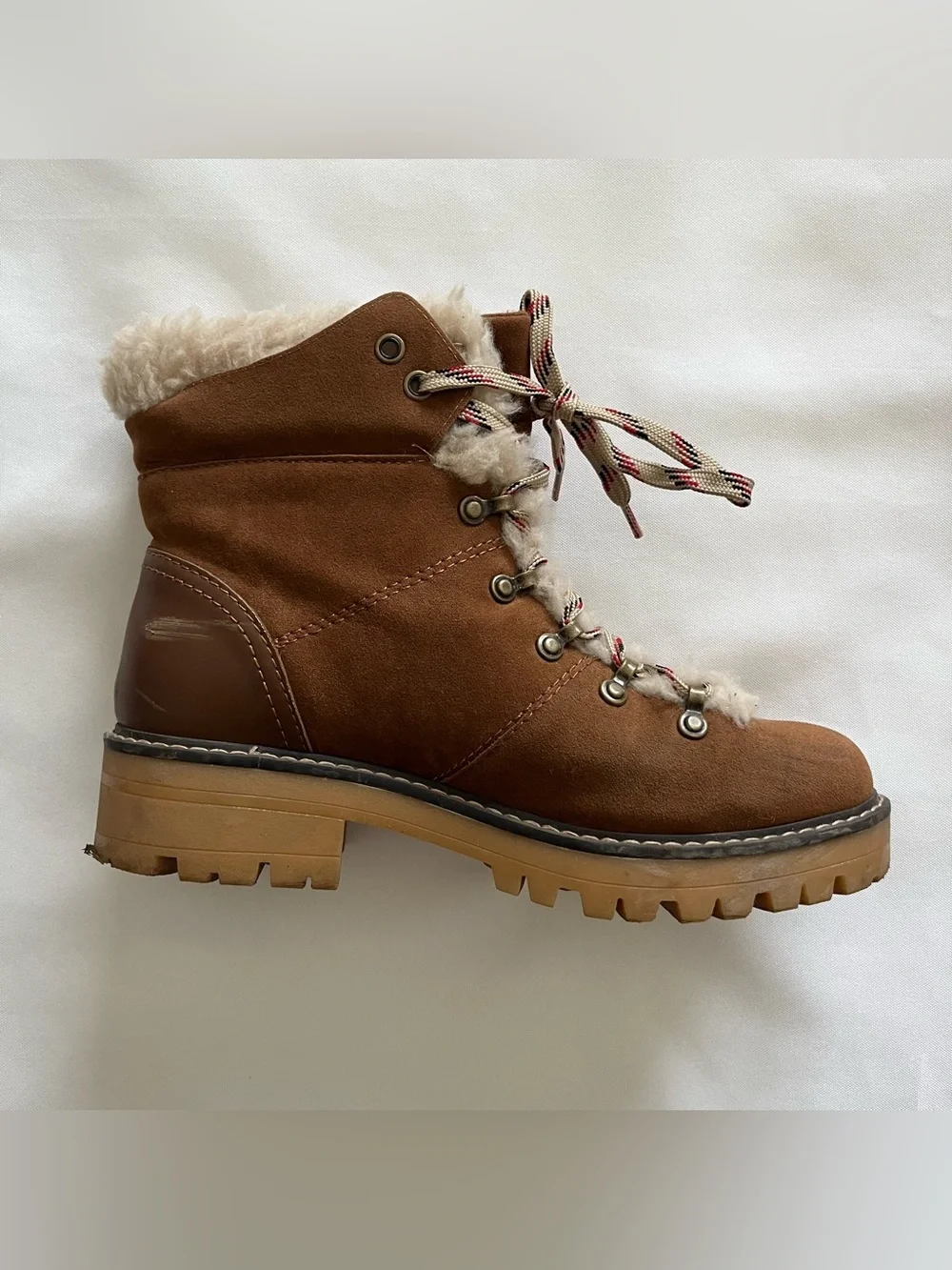 Time and Tru Cozy Lace Up Hiking Faux Shearling Trim Brown Suede Boots Size 8W